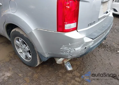 2010 Honda Pilot Touring z USA, uszkodzony, nr VIN 5FNYF4H94AB026325